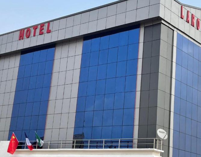 La Rochelle Hotel